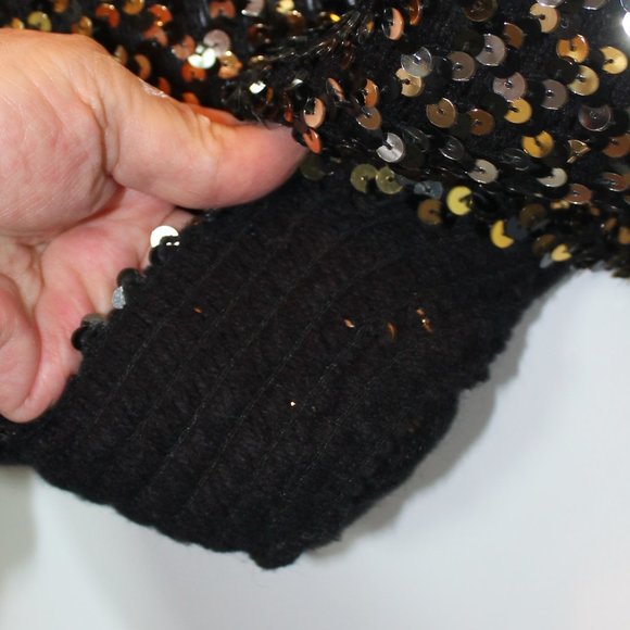 😲 Wowza! Turn heads in this vintage lined acrylic top w/sequins - Picture 4 of 6